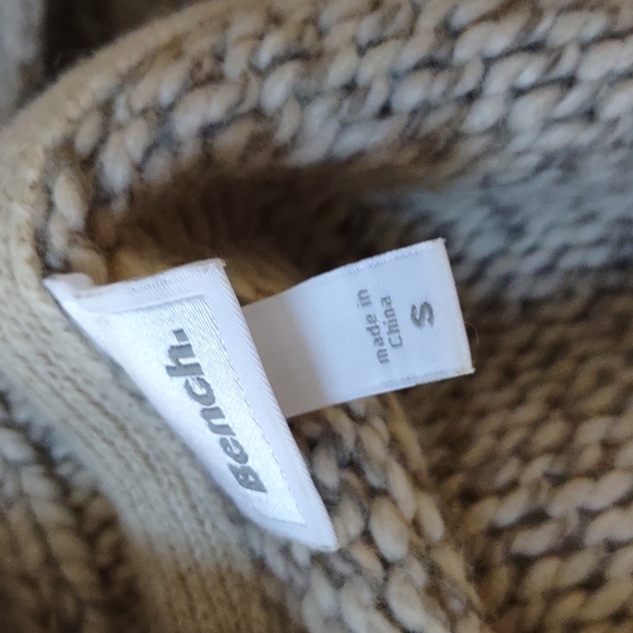 Bench sweater - Picture 8 of 8